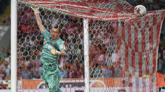 Вратарь Зенита Андрей Лунёв