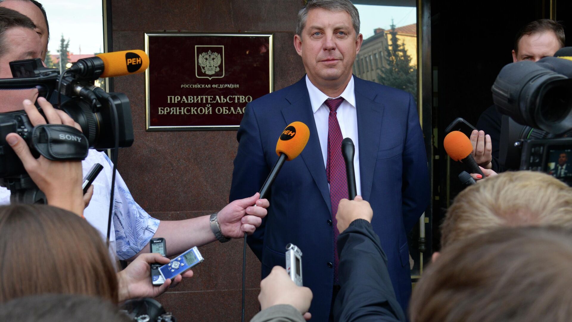 Губернатор Богомаз: около 300 человек присоединились к проекту "Брянские герои"