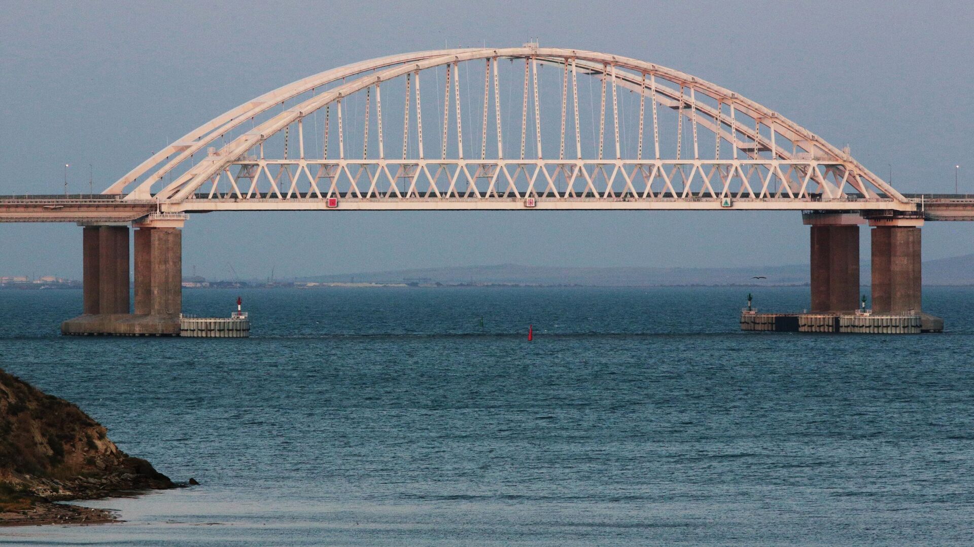 Крымский мост через Керченский пролив - РИА Новости, 1920, 16.06.2022