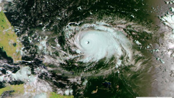  Ураган Дориан со спутников Метеор
