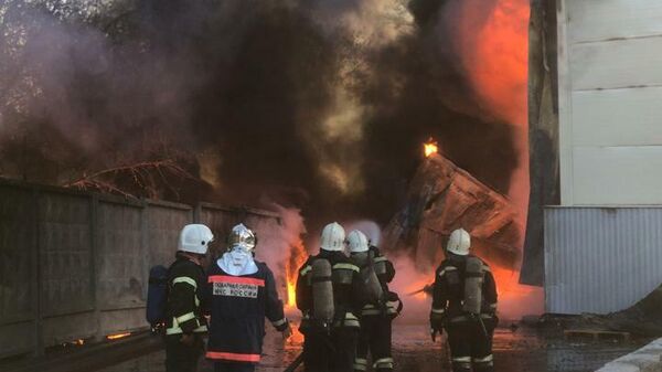 Пожар на складе в Рязани