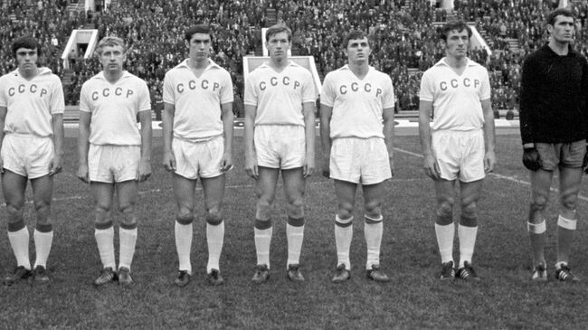 Футболисты сборной СССР Футболисты сборной СССР