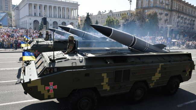 Тактические ракетные комплексы Точка-У на военном параде в Киеве по случаю Дня независимости Украины.