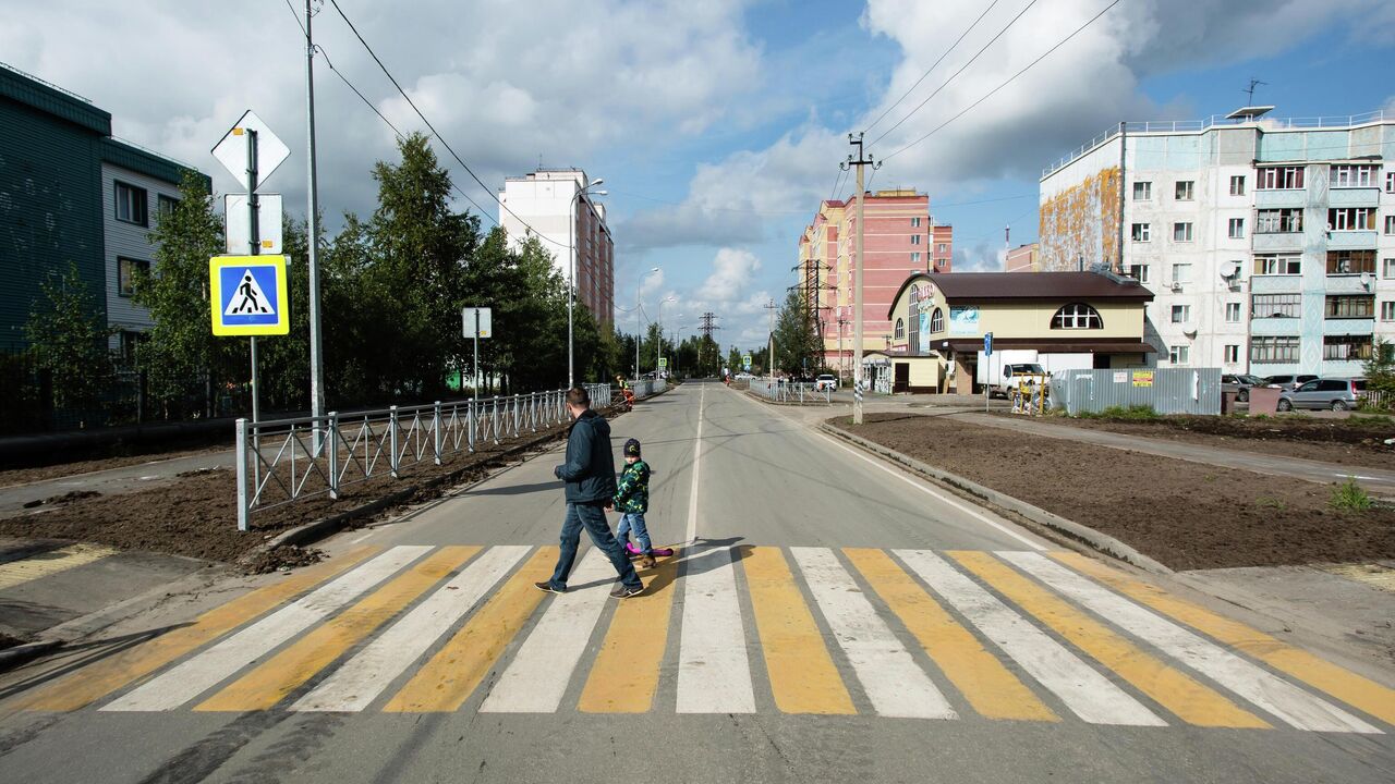 Крупнейший район ХМАО планирует снести 48 аварийных домов - РИА Новости,  25.11.2020