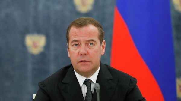 Председатель правительства РФ Дмитрий Медведев  во время заявления для прессы по итогам российско-белорусских переговоров
