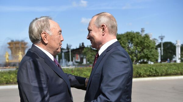  Владимир Путин и первый президент Республики Казахстан Нурсултан Назарбаев  на ВДНХ. 7 сентября 2019