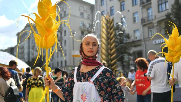 1 сентября день города в москве салют