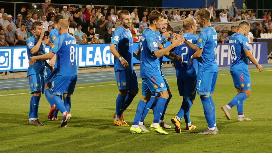 Дубль Библика помог "Чайке" разгромить "Енисей" в матче Первой лиги