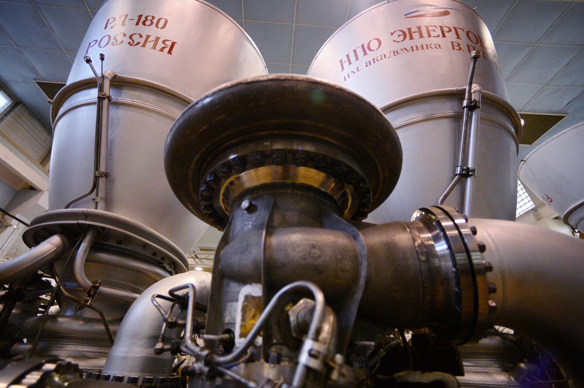 Ракетный двигатель РД-180 в цехе НПО Энергомаш в Московской области - РИА Новости, 1920, 07.04.2021