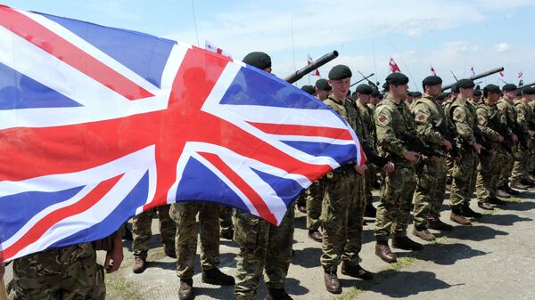 Британские военные во время учений