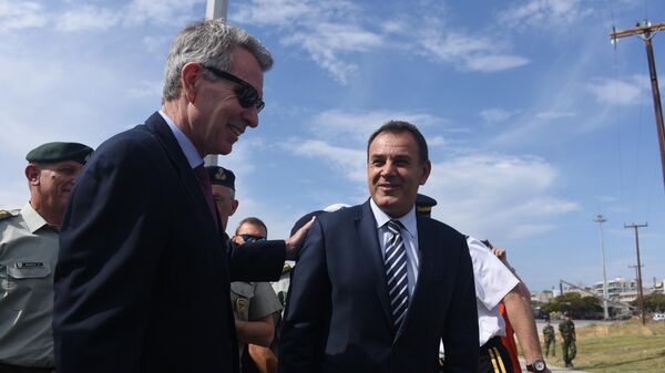 Посол США в Греции Джеффри Пайетт во время посещения порта Александруполис 