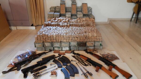 Полиция разоблачила группу, занимавшуюся торговлей оружием, на острове Крит в Греции