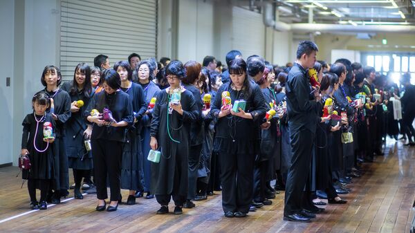 Выступление 289 человек в Японии с инструментом в виде матрешки вошло в книгу Гиннеса