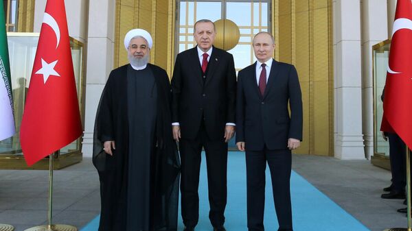 Владимир Путин, Реджеп Тайип Эрдоган и Хасан Роухани во время встречи в Анкаре