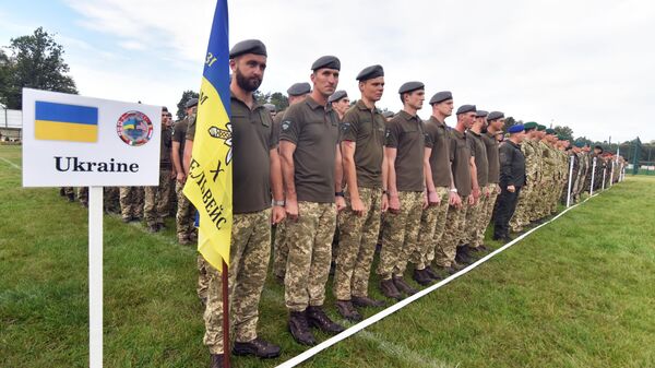 Военнослужащие армии Украины во время учения Rapid Trident-2019 во Львовской области