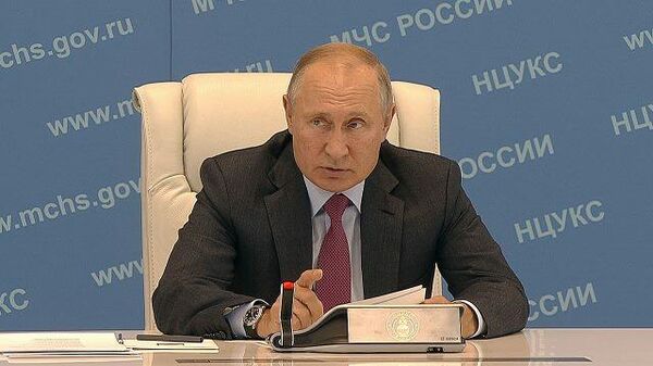 Путин потребовал не оставлять пострадавших от паводков наедине с проблемами