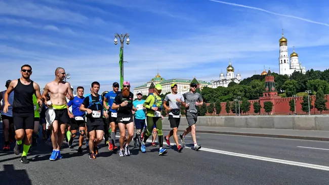 Участники благотворительного марафона в Москве. Участники благотворительного марафона в Москве.