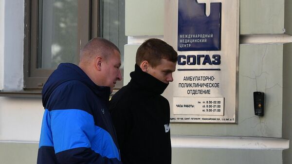 Футболист Александр Кокорин  прибыл на осмотр в медицинский центр СОГАЗ в Санкт-Петербурге
