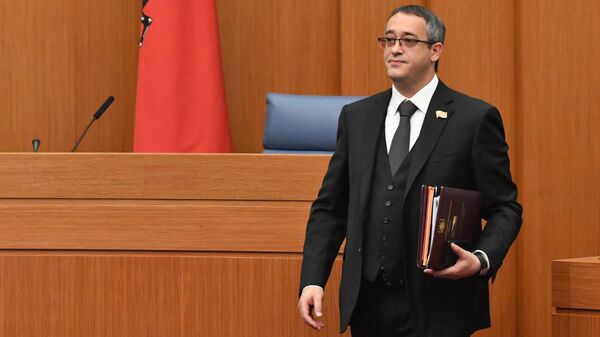 Алексей Шапошников во время первого заседания депутатов Мосгордумы седьмого созыва
