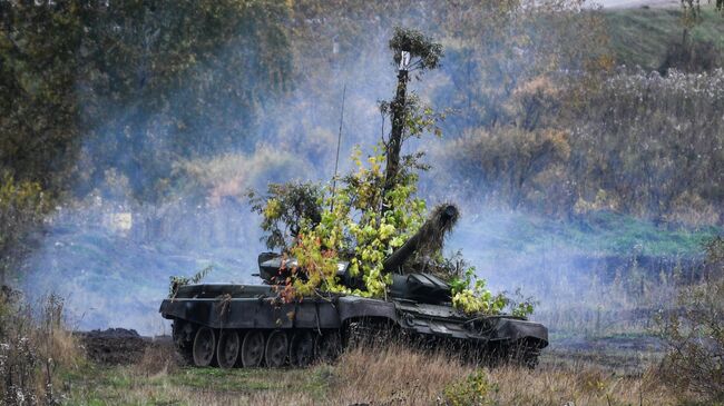 Танк Т-72 на полигоне Юргинский