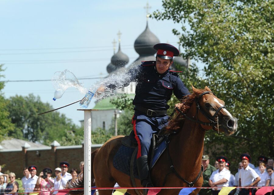 Конноспортивные состязания в станице Старочеркасской Ростовской области