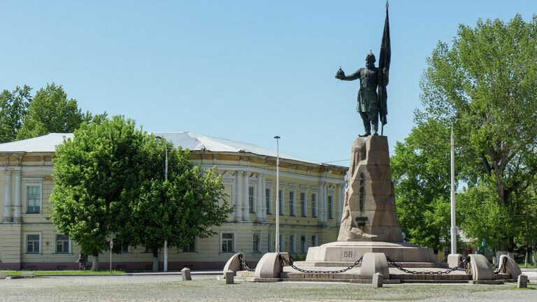 Памятник Донскому атаману Ермаку Тимофеевичу в Новочеркасске