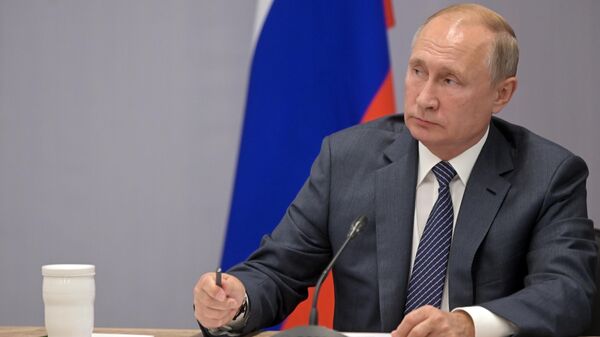 Президент РФ Владимир Путин проводит заседание военно-промышленной комиссии в Ижевске