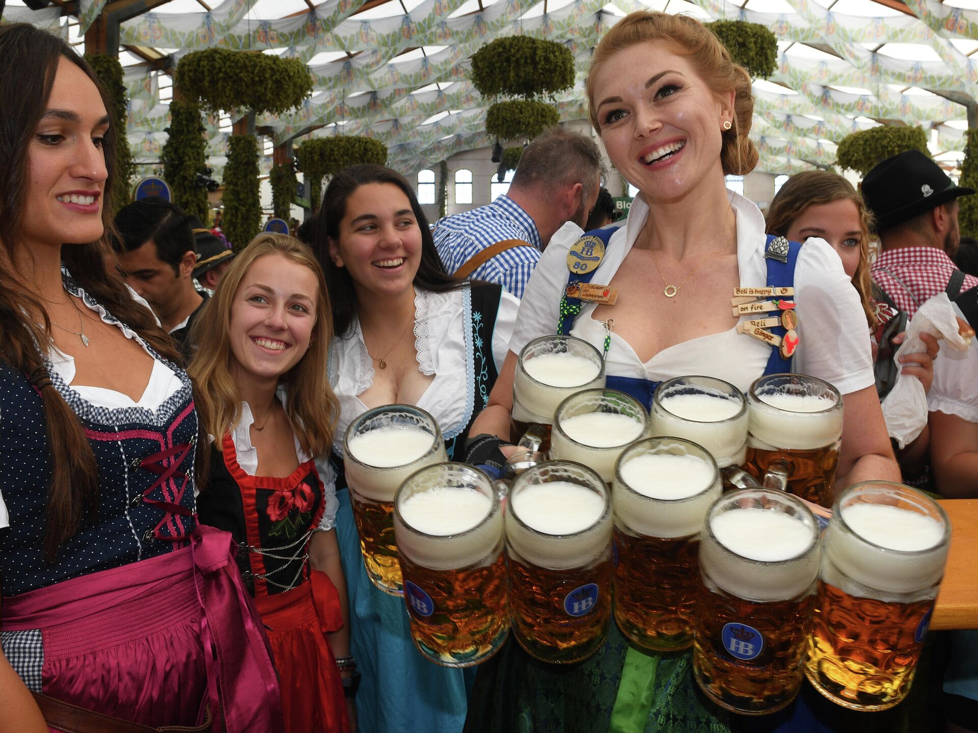 В Мюнхене открылся самый большой фестиваль пива Октоберфест РИА. ria.ru. 