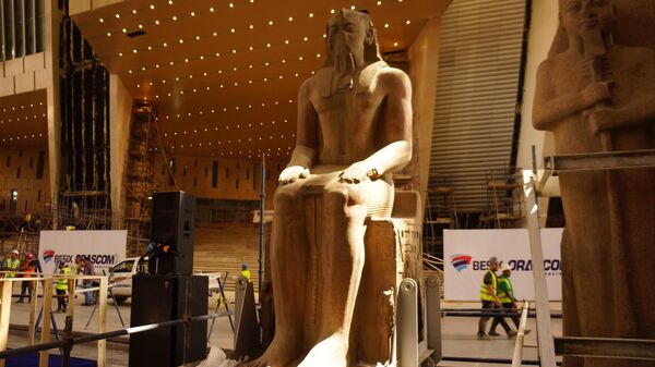 Завершение строительства Большого египетского музея у пирамид Гизы