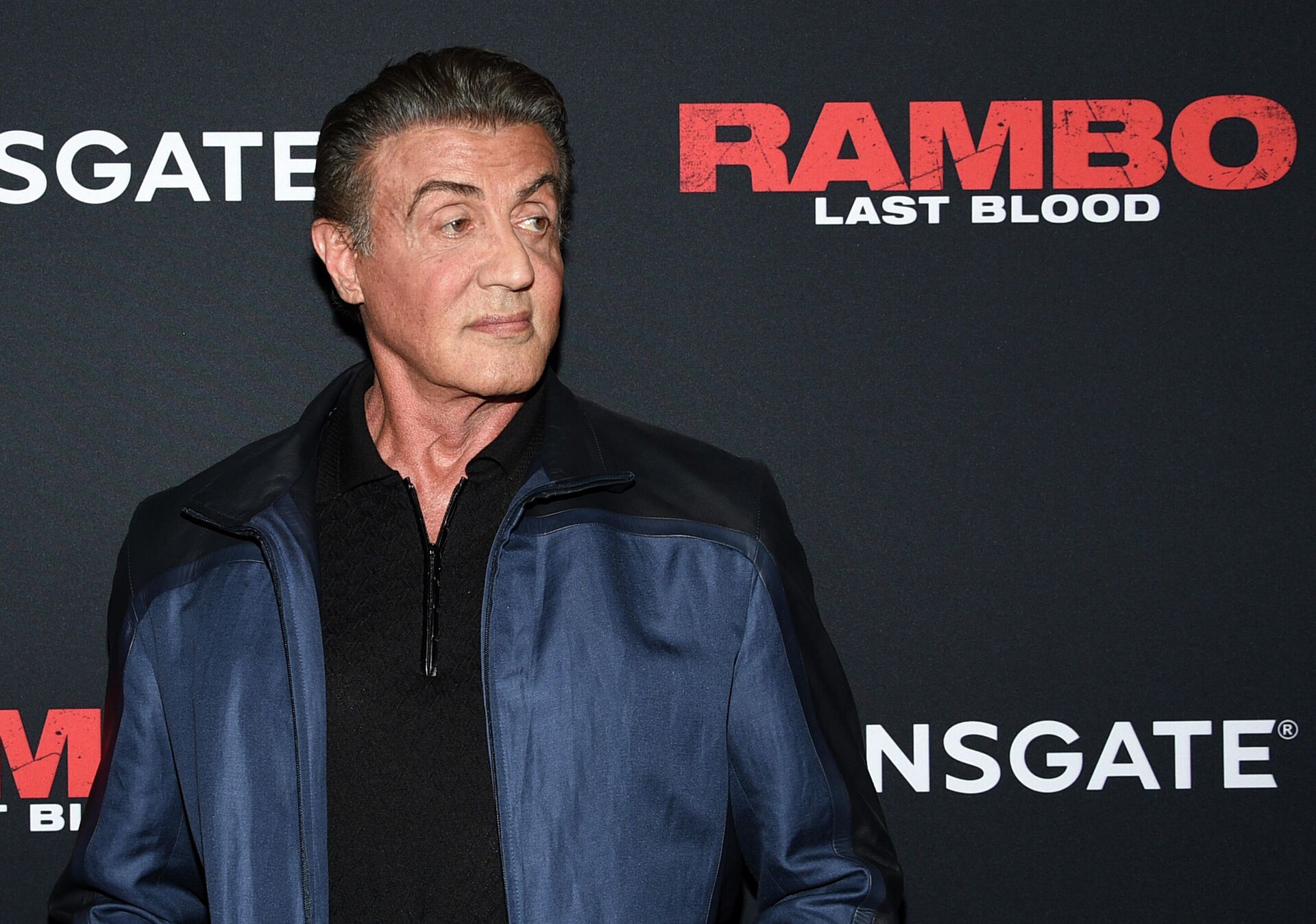 Американский актер Сильвестр Сталлоне на спецпоказе фильма Рэмбо: Последняя кровь в Нью-Йорке, США Американский актер Сильвестр Сталлоне на спецпоказе фильма Рэмбо: Последняя кровь в Нью-Йорке, США - РИА Новости, 1920, 19.08.2025