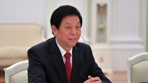 СМИ: спикер парламента КНР примет участие в Восточном экономическом форуме