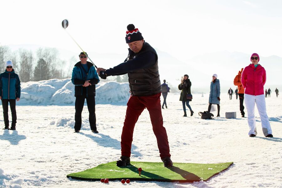 Ice golf