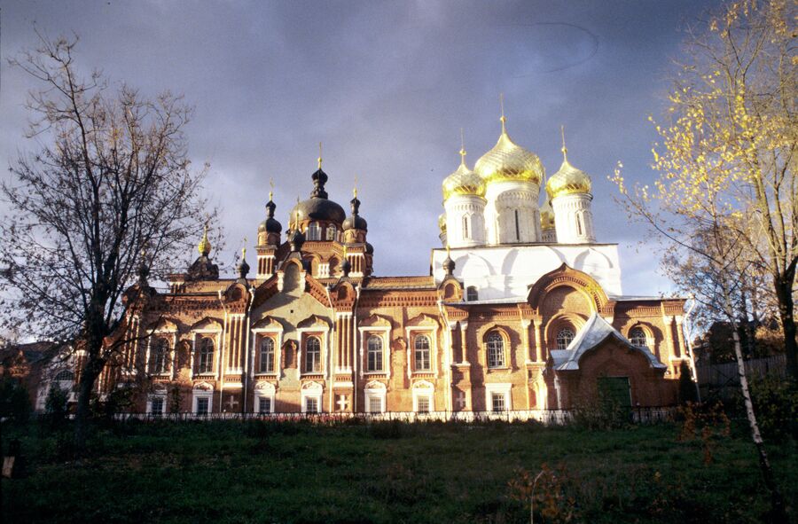 Кострома. Богоявленско-Анастасиин женский монастырь.