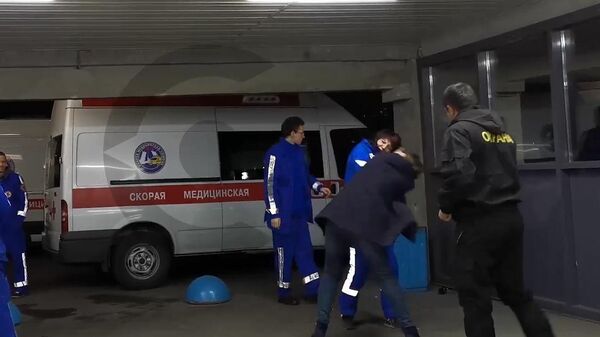 В Петерубрге врачи скорой помощи подрались с пациенткой