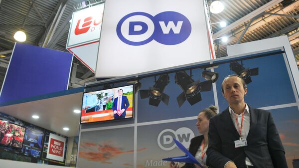 Стенд телеканала Deutsche Welle