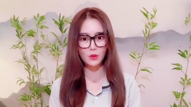 Китайская блогерша Лиса Ли