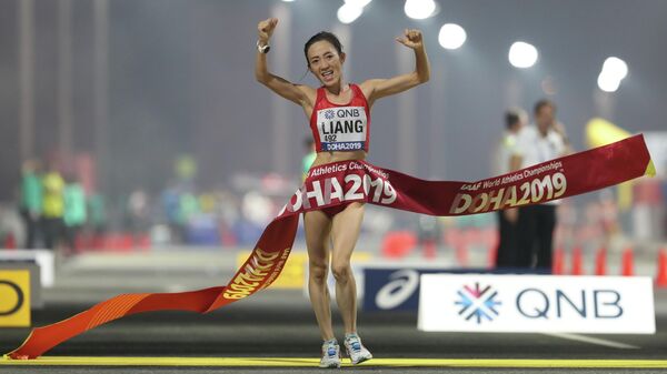 Китайская легкоатлетка Лян Жуй