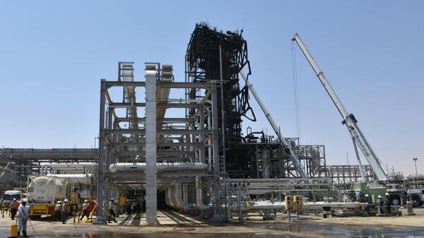 Последствия атаки на нефтяной завод Saudi Aramco в Хурайсе