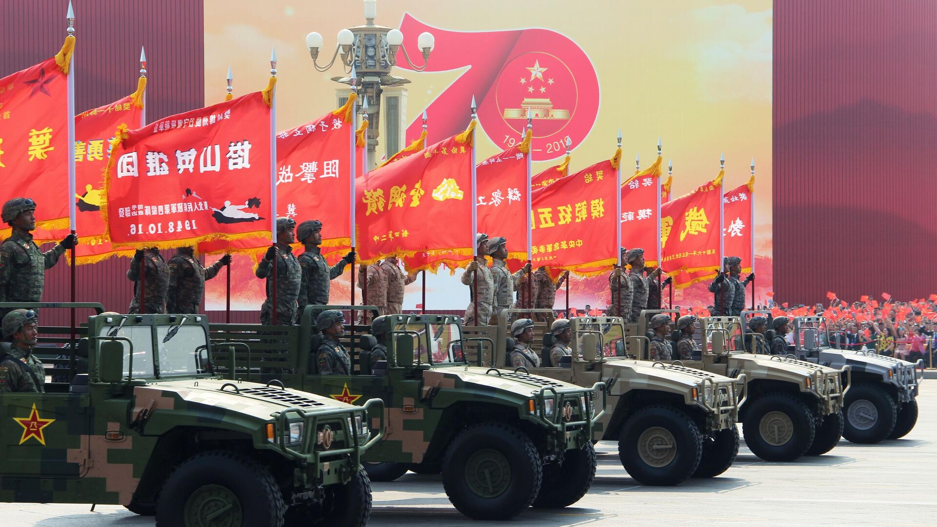 Военнослужащие КНР на военном параде, приуроченном к 70-летию образования Китая, в Пекине. 1 октября 2019 - РИА Новости, 1920, 08.05.2021