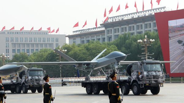 Китайский беспилотник Wing Loong на параде в Пекине