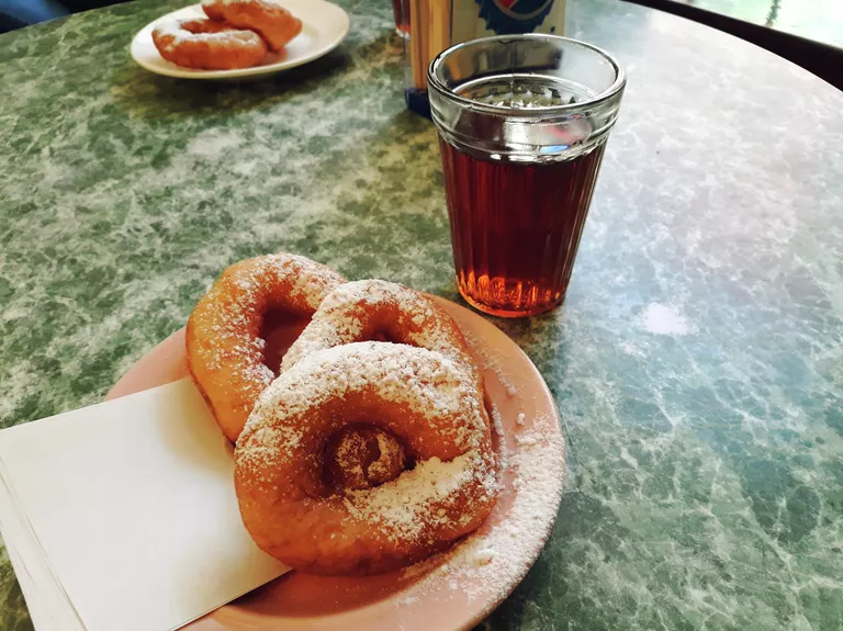 Пышки в кафе Санкт-Петербурга Пышки в кафе Санкт-Петербурга