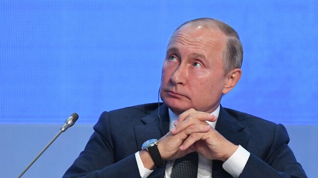 Президент РФ Владимир Путин на 