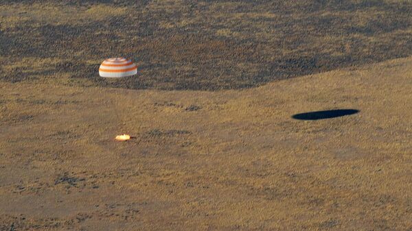 Посадка спускаемого аппарата пилотируемого космического корабля Союза МС-12. 3 октября 2019