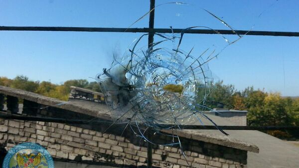 Повреждение школы в населенном пункте Золотое-5 в результате обстрела со стороны ВС Украины