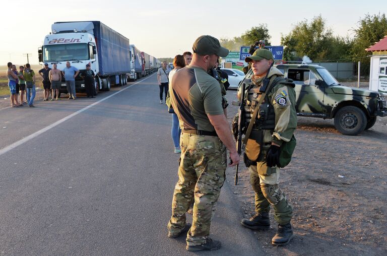 Граница между Крымом и Украиной в пункте Каланчак. 2015 год 