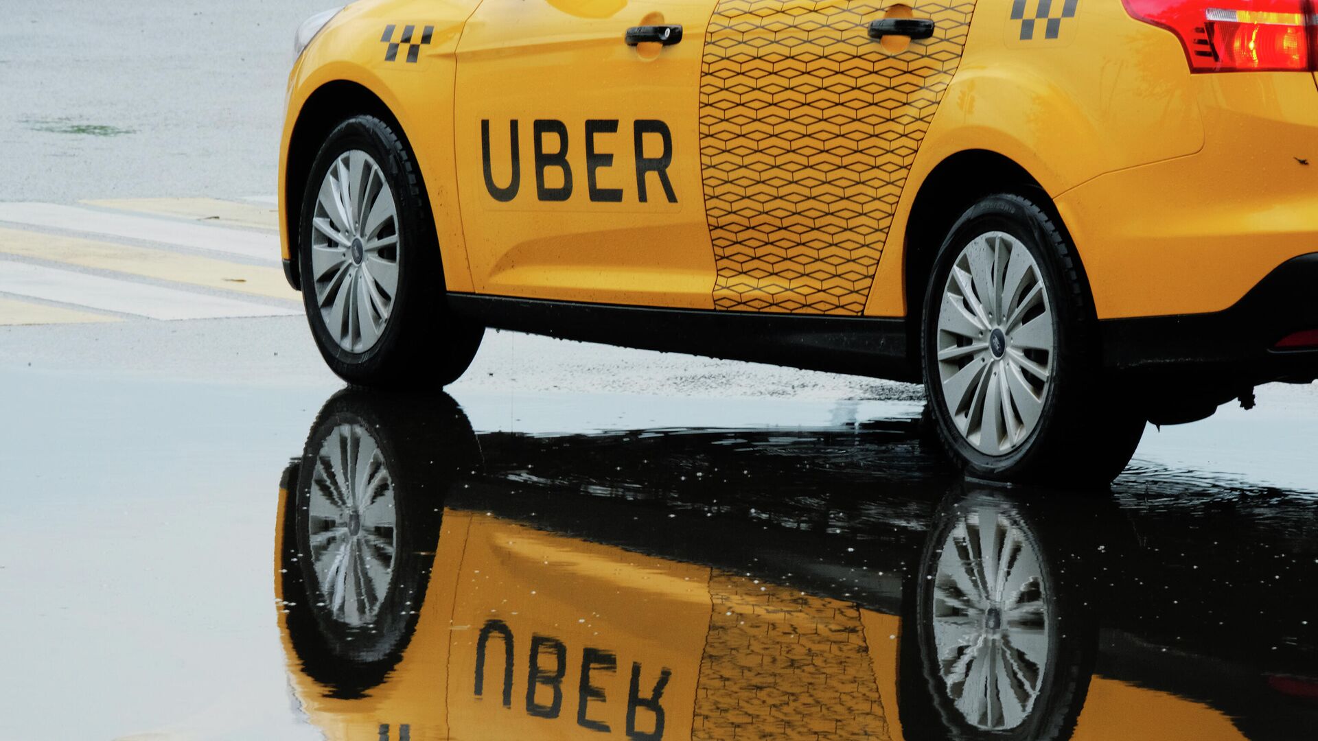 Автомобиль службы такси Uber - РИА Новости, 1920, 16.09.2020