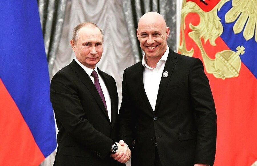 Президент России В.В.Путин и певец Денис Майданов 