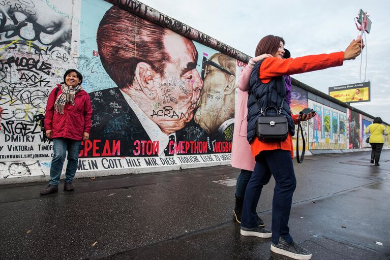 East Side Gallery в Берлине 