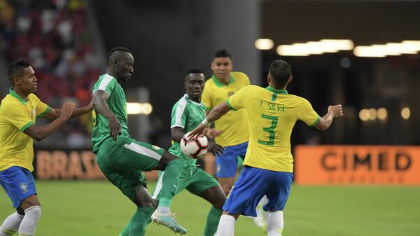 Сборные Бразилии и Сенегала в товарищеском матче