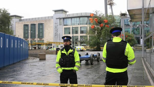 Полиция на месте нападения в торговом центре в Манчестере